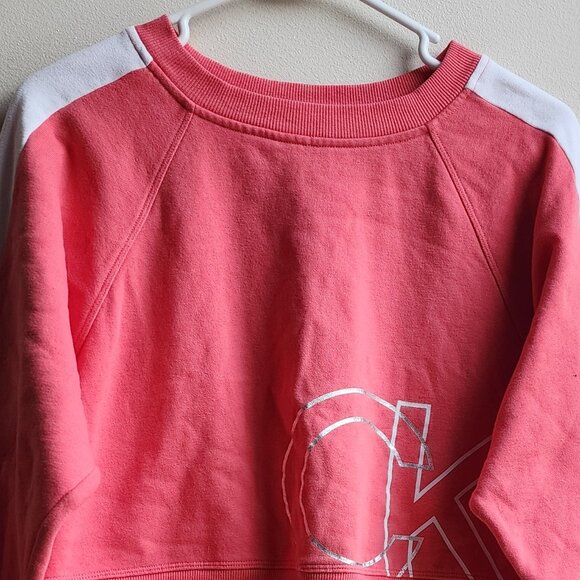 Calvin Klein Performance Pink/White Cropped Scoop Neck Sweatshirt Size Small - Picture 4 of 13